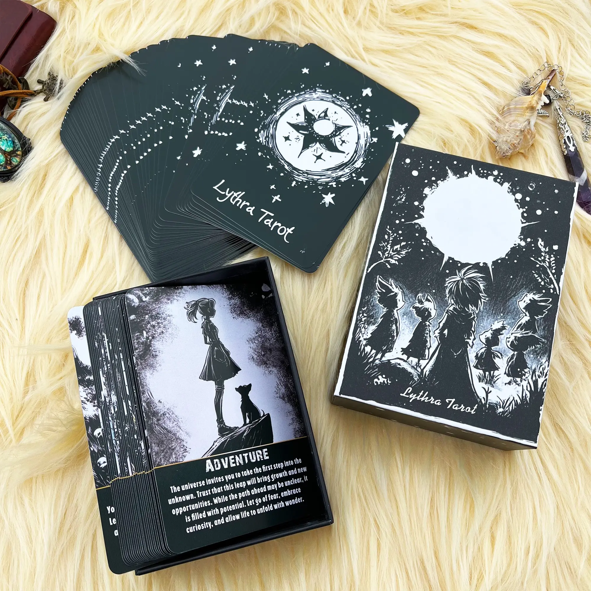 78 Lythra Tarot Card Set, Durable Tarot Cards, Tarot Card Decks, Tarot Oracle Cards for Beginners, Spiritual Tools for Intuition, Emotional Insight and Inner Wisdom, Suitable for Beginners and Advanced Readers