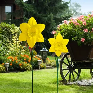 2pcs Metal Daffodil Garden Stake Ornament, Flower Garden Decor, Ideal Gift for Mothers Day and Easter, Floor Mount