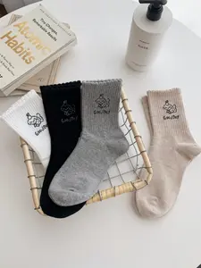 5 Pairs Mixed Color Women's Crew Socks, Cartoon Bear Design, Comfortable and Warm, Ideal for Daily Wear, All Seasons