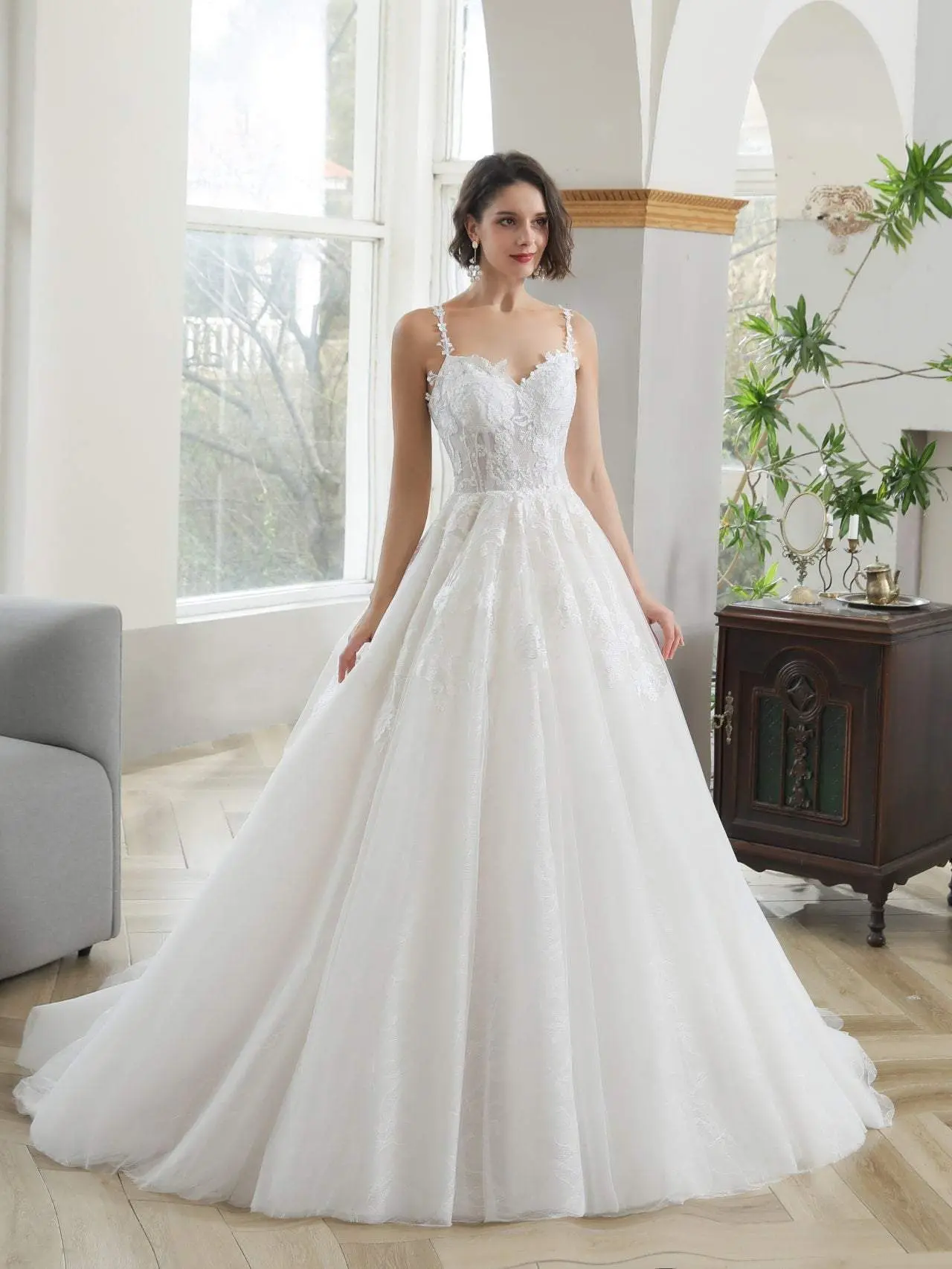 Women's Sweethearts Neck Wedding Dress - Sleeveless Spaghetti Strap, Floral Lace, Full A-Line Bridal Gown, Rosalind