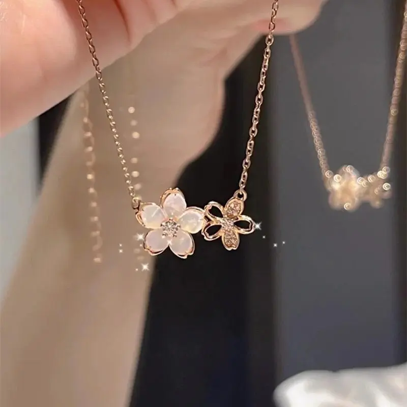 Luxury Shiny Sakura Pendant for Women Fashion Trendy Stereoscopic Flower Necklace  Jewelry Women