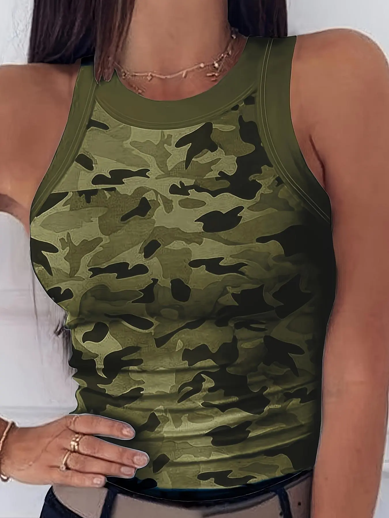 Women's Camo Print Round Neck Patterned Tank Top, Casual Sleeveless Crew Neck Top for Summer, Ladies Clothes for Daily Wear, Camouflage Pattern Tank