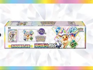 Umbreon Promo Box - (Umbreon Promo Card, 4x Packs, Playmat)