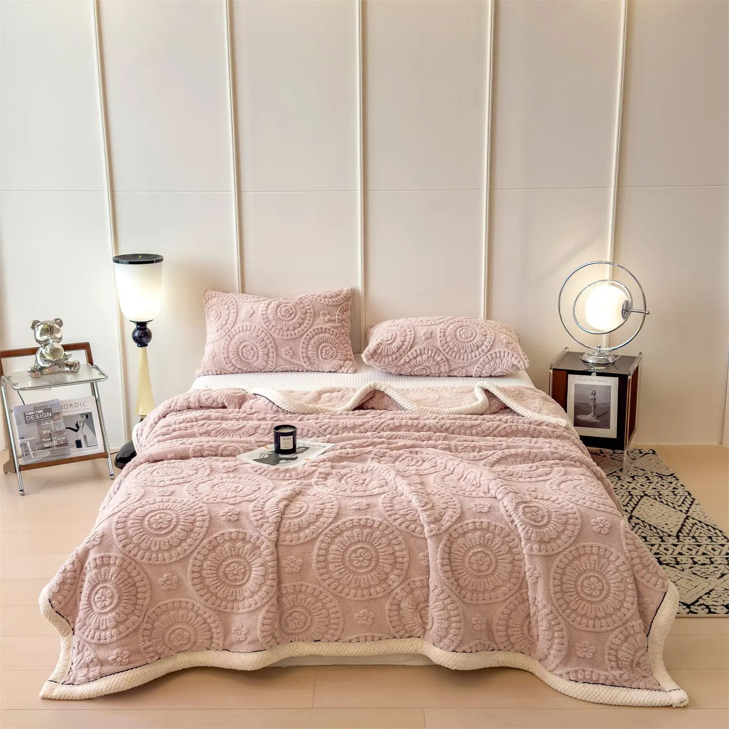1pc double-layer blanket Double Layer Knitted Plush, Super Soft All-Season Comfort, Perfect for Bedroom and Living Room, Easy Care, Cozy Throw Blanket, Soft Blankets