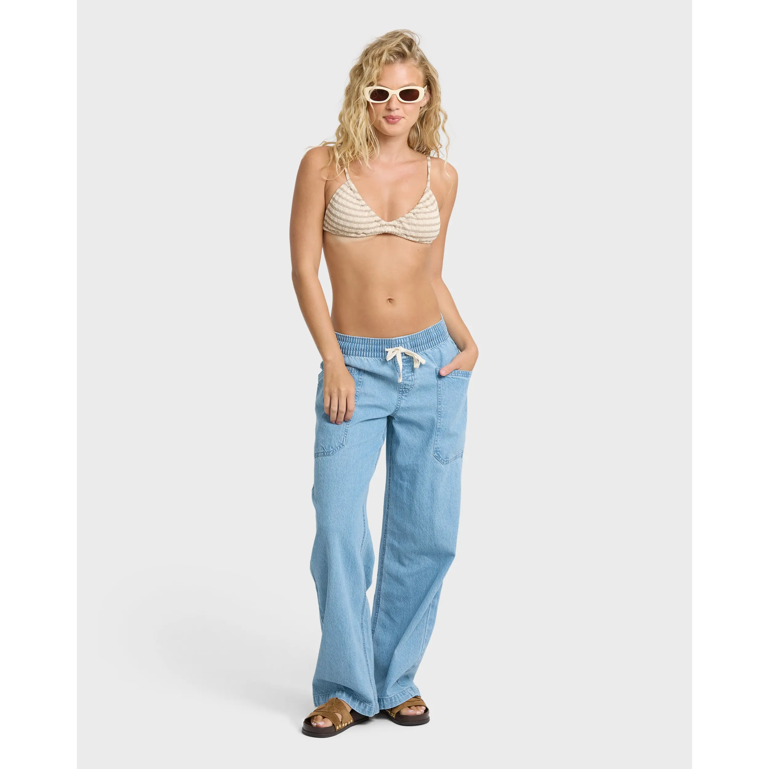 BILLABONG Zonte Elastic Waist Saltwashed Denim Pants, Men's Relaxed Fit Cotton Drawstring Jeans with Patch Pockets, Casual Full-Length Pants for Spring Fall Everyday Wear and Travel Blue Menswear Sea Soft