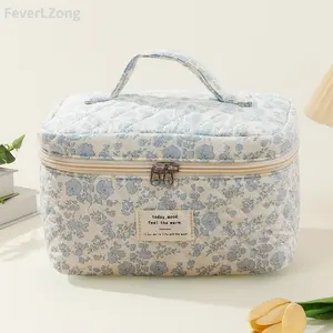 French girl makeup bag Floral Quilted Makeup Organizer Set Portable Large Capacity Makeup Bag Portable Zipper Makeup Organizer Pouches pattern multifunctional