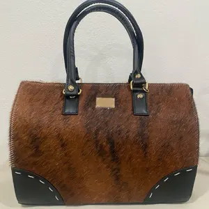 Medium Speedy cowhide Elegant Brown and Black Handbag with Gold Hardware