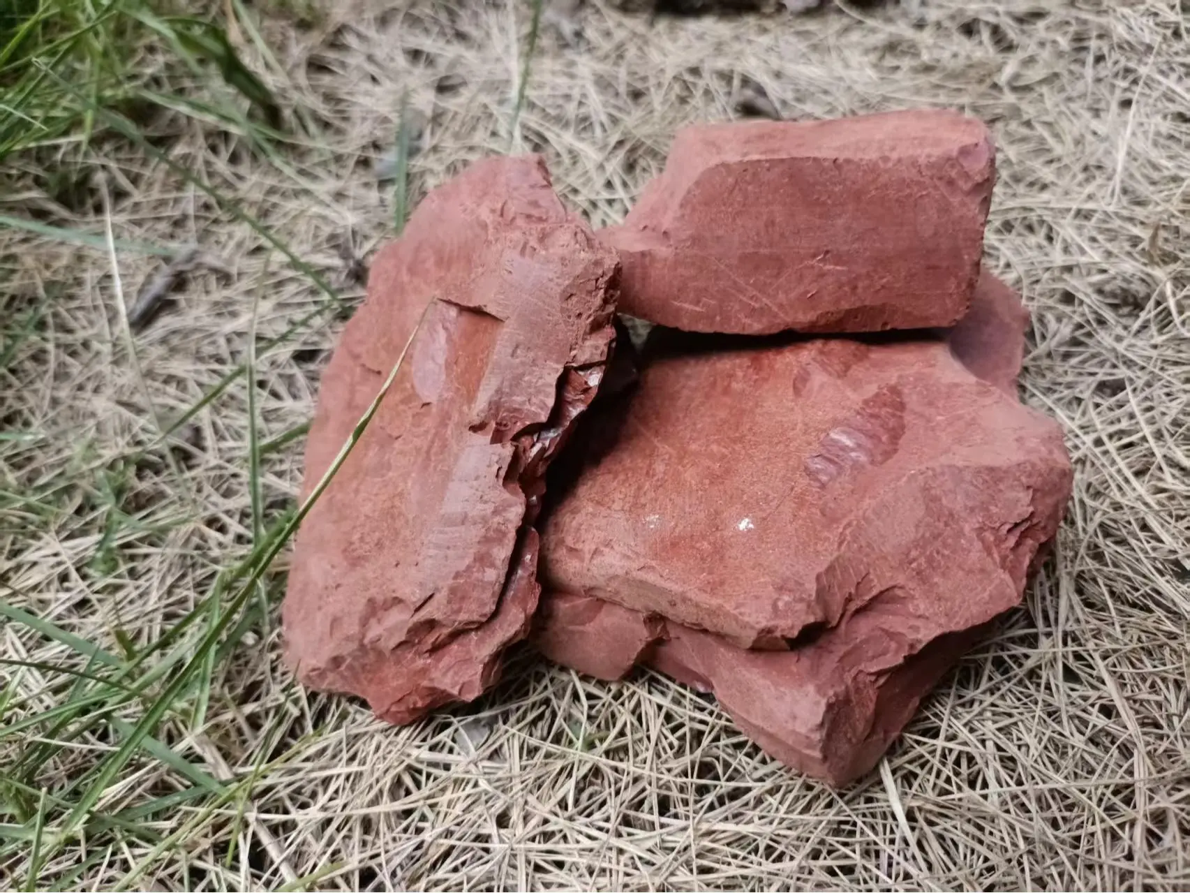 High Altitude Natural Red Clay Garden Soil, Additive-Free, Edible-Safe, DIY Friendly 7oz Gift Box