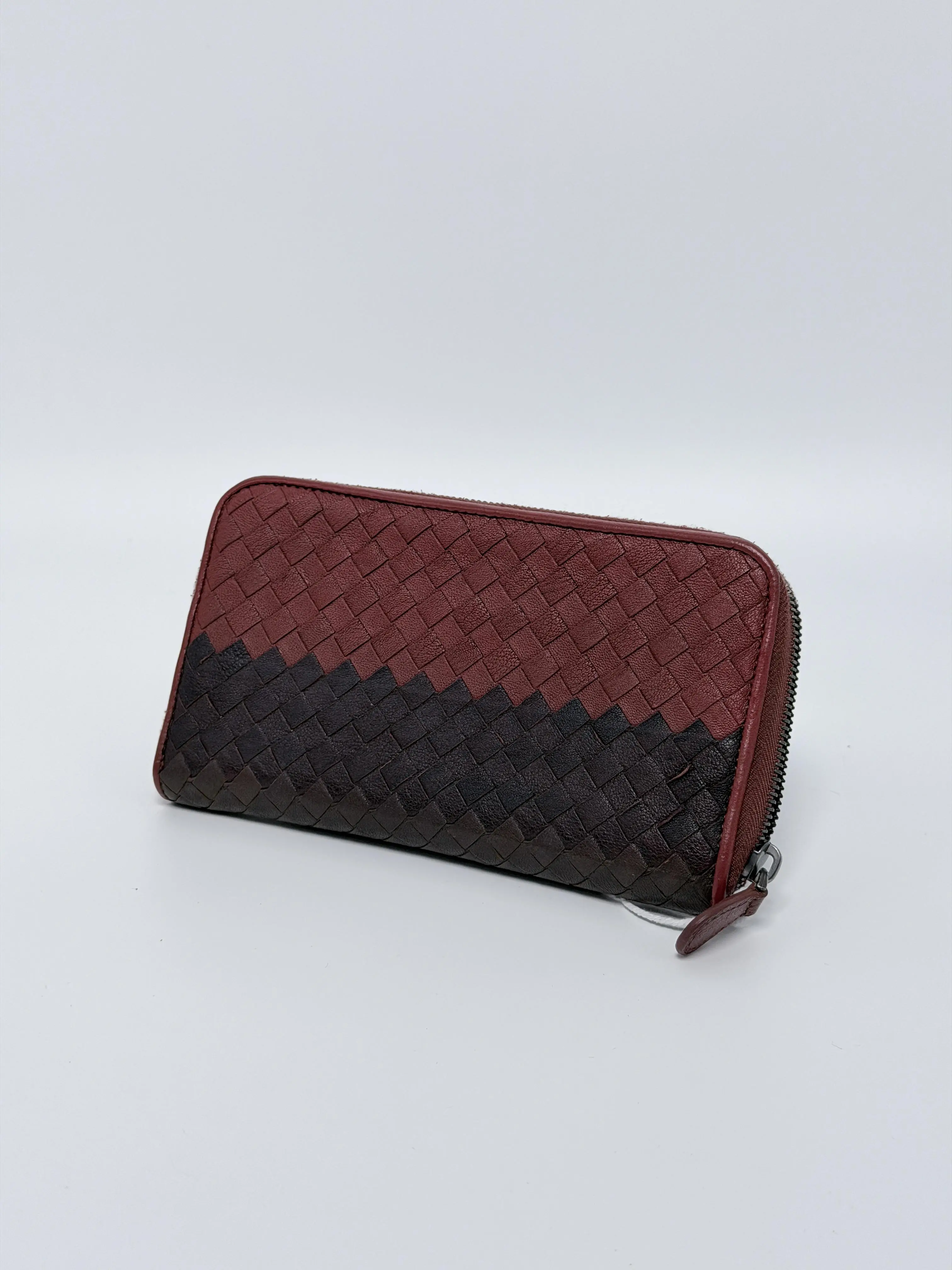Pre-owned Bottega Veneta Leather Clutches & Wristlets authentic intrecciato zip around wallet W3JXBV