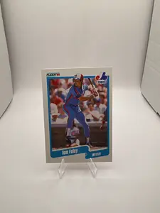 Fleer Tom Foley Montreal Expos Infield Baseball Card 1990 Edition Collectible Sports Memorabilia