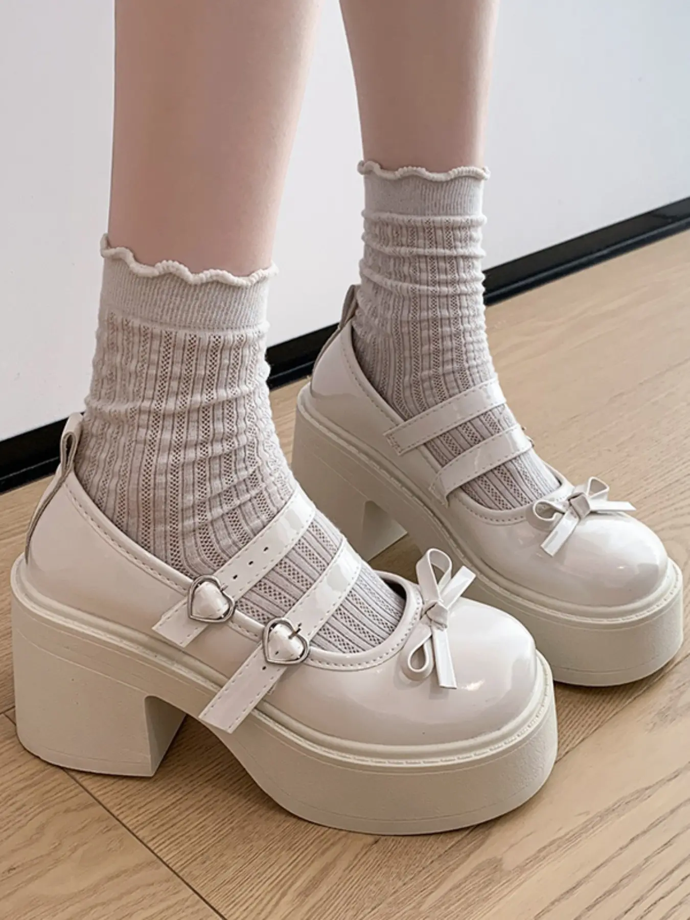 French Vintage Bow Shoes 2026 New Design, Matching Skirt Small Leather Shoes, Chunky Heel Single Shoe, Fashionable Women's Footwear