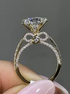 Women's Fashion Ring with Zircon Bow Decoration, Elegant Zinc Alloy Jewelry for All Seasons, Perfect Gift for Wife Girlfriend Mother