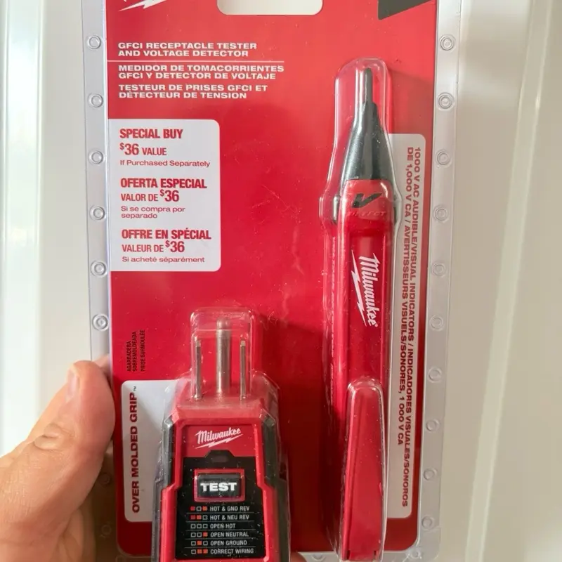 Non-Contact Voltage and GFCI Receptacle Premium Test Kit Non-Contact Voltage and GFCI Receptacle Premium Test Kit