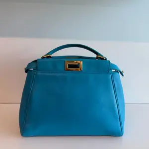 Pre-owned FENDI leather Crossbody Bags Peekaboo Handbag