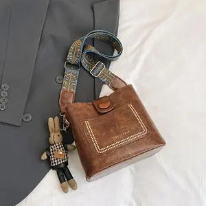 Crossbody Bags for Women Crossbody Shoulder Bag with Wide Guitar Strap Purses With keychain