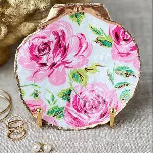 Pink Roses Scallop Shell