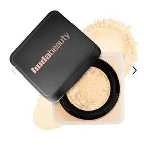 HUDA BEAUTY Easy Bake Blurring Loose Baking & Setting Powder, Makeup Product with Matte Finish/ Pound Cake