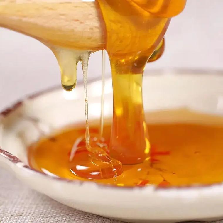 Premium Herbal Honey Pack, 24 Sachets 20g, 100% Halal Certified Natural Sweetener, Energy Support for Men and Women, Gold Box Gift for Tea and Daily Wellness