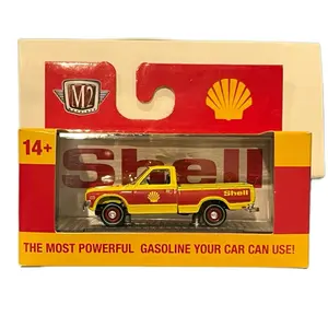 M2 1977 Nissan Datsun pickup diecast truck