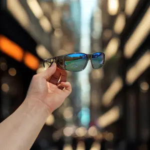 Women's Polarized Sunglasses with UV Protection Stylish Frame for Driving Polarized Lenses Ideal for Safe and Stylish Driving