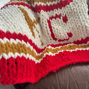 KC Chiefs Chunky Knit Blanket Throw in Vibrant Green and Pink Colors 50x60 inches for Adults & 35x45 inches for Toddlers Cozy Home Decor