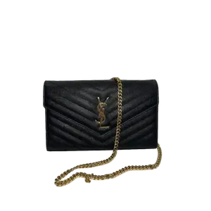 Pre-owned Leather Bag Accessories Envelope Chain Wallet – Black Crossbody Clutch with Gold Tone Hardware