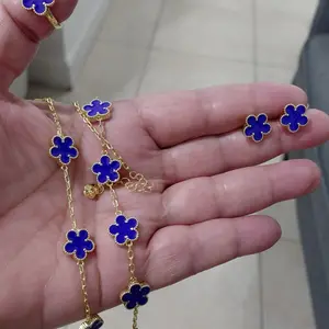 Set Clover - Clover-Themed Jewelry Set with Blue Clover Elements for Natural or Decorative Use Featuring Elegant Design