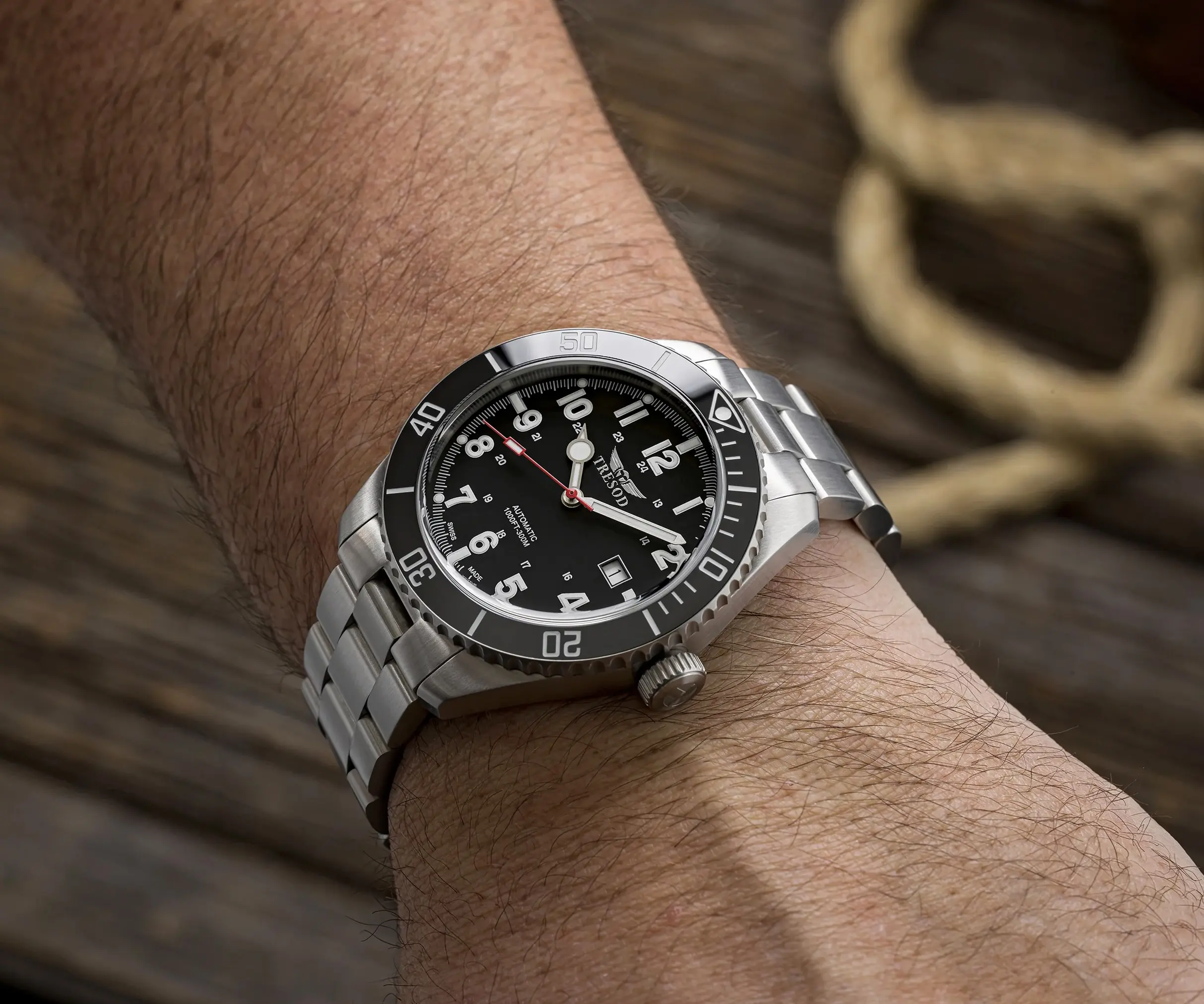 BRAND NEW Tresod Men 42mm SWISS MADE SW200 Sellita 26 Jewels Automatic Ocean Master Sapphire Crystal & Ceramic Bezel Stainless SteelS Watch with extra Leather Straps
