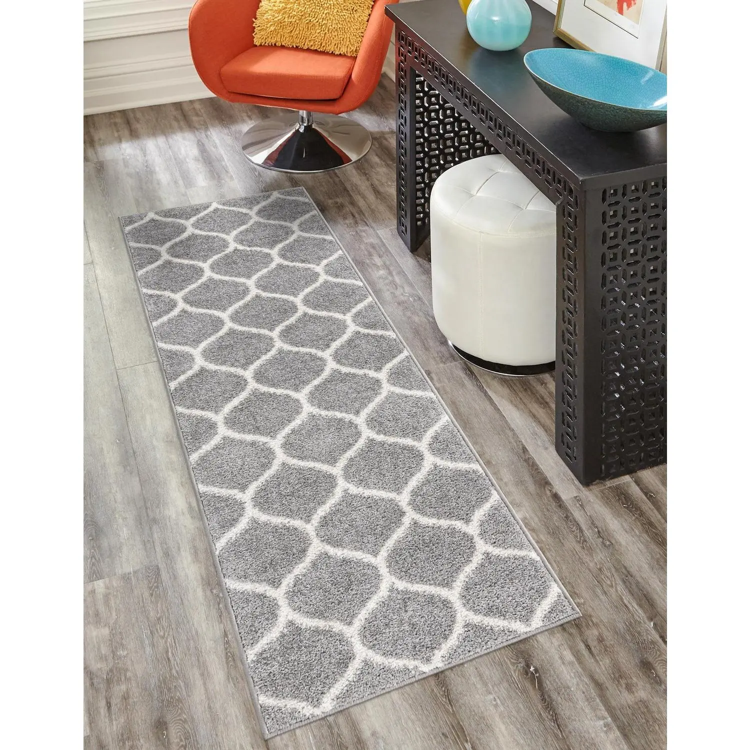 Light Gray Trellis Frieze Rug, Polypropylene, Fringeless Edge, Plush Texture, Indoor Use, Moroccan Vibes