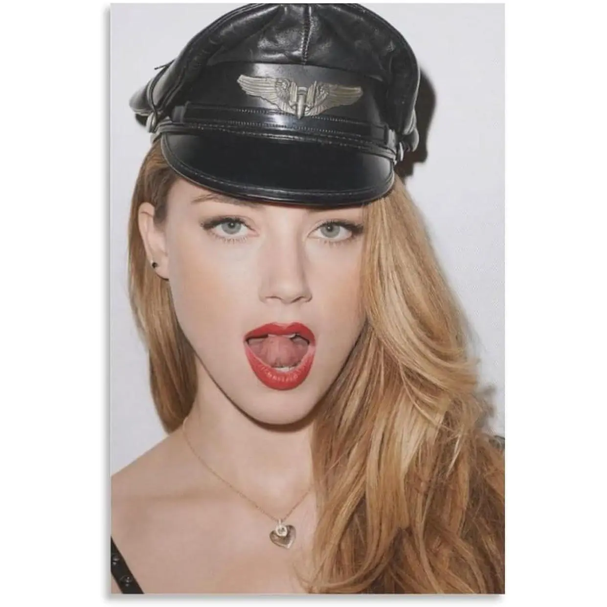 Actor Amber Heard Sexy Girl Poster Canvas Wall Art Posters For Room Aesthetic And Decor 5 Poster For Bedroom Living Room Bathroom Kitchen Office Decor
