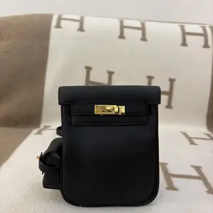 Pre-owned HERMÈS Leather Backpacks Hermes Mini Kelly Jump Swift 89 Noir (zbb0520a2)