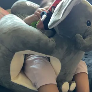 Support for Baby Sitting, Seats Designed for Infants Aged 3-12 Months, a Sofa Chair for Babies, a Floor Seat to Help Babies Sit Up, And a Chair for Babies to Sit Up.