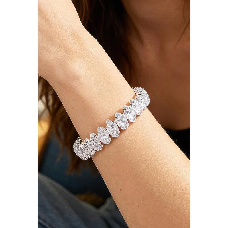 Elara Women's Cubic Zirconia Crystal Cuff Bracelet, Open Band Pavé CZ Accent High Polish Gold Tone Bangle, Elegant Minimalist Modern Wrist Jewelry for Wedding Guest Date Night Everyday Streetwear