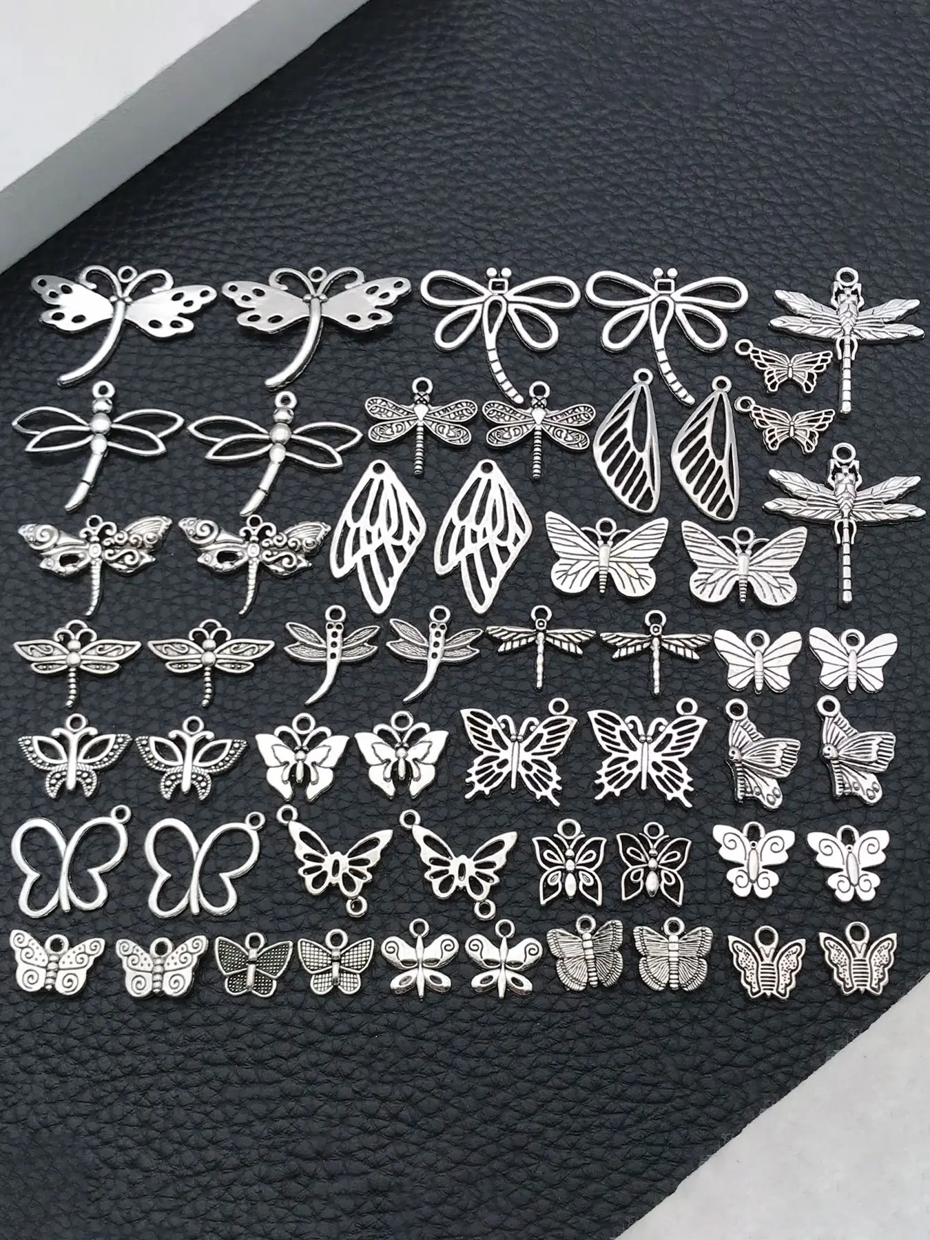 50pcs Mix Antique Silver Color Butterfly Dragonfly Charms, Animal Pendant Charm, Zinc Alloy Pendants for DIY Necklaces, Bracelets, Earrings, Jewelry Making, DIY With Charms, DIY Jewelry Decoration
