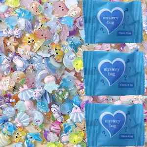 30pcs Resin Cute Ocean Creature Model Accessories, Glow-In-The-Dark Blind Bag, Creative Decorative Home Desktop Garden Decor, Garden Sculptures Statues, Perfect Birthday Party Gift