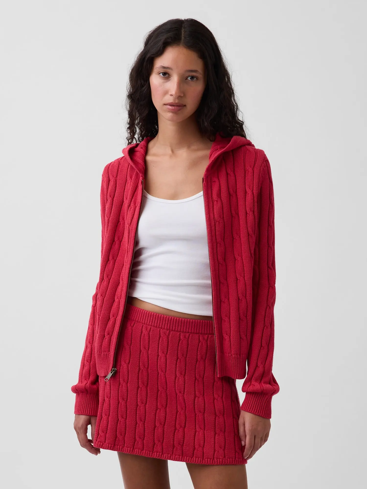 Gap Women's 100% Cotton Cable-Knit Zip Cardigan Gap Women's 100% Cotton Cable-Knit Zip Cardigan