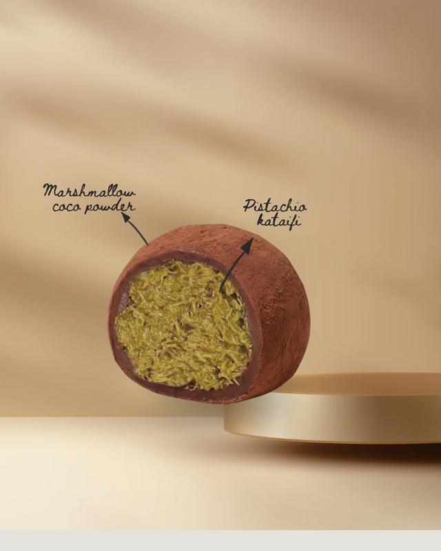 Dubai Chocolate Mochi – Chocolate Mochi with Dubai Chocolate Filling