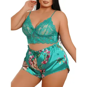 Plus Size Women's 2-Piece Lingerie Set - Hollow Out Embroidered Bra & Panty with Lace Panel Detail