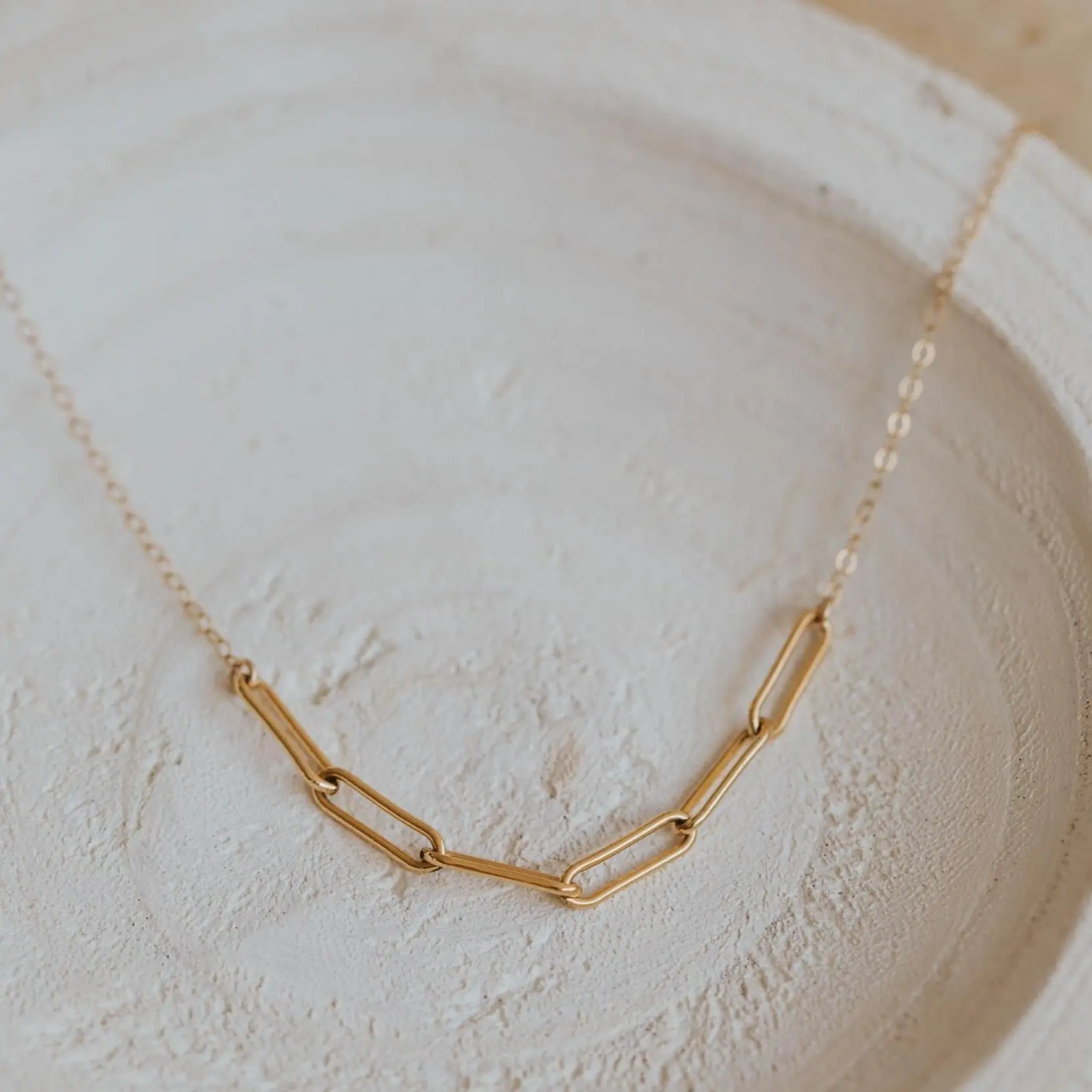 Hello Adorn Linked Chain Necklace - Women's Fashion Jewelry - Any Occassion Accessory