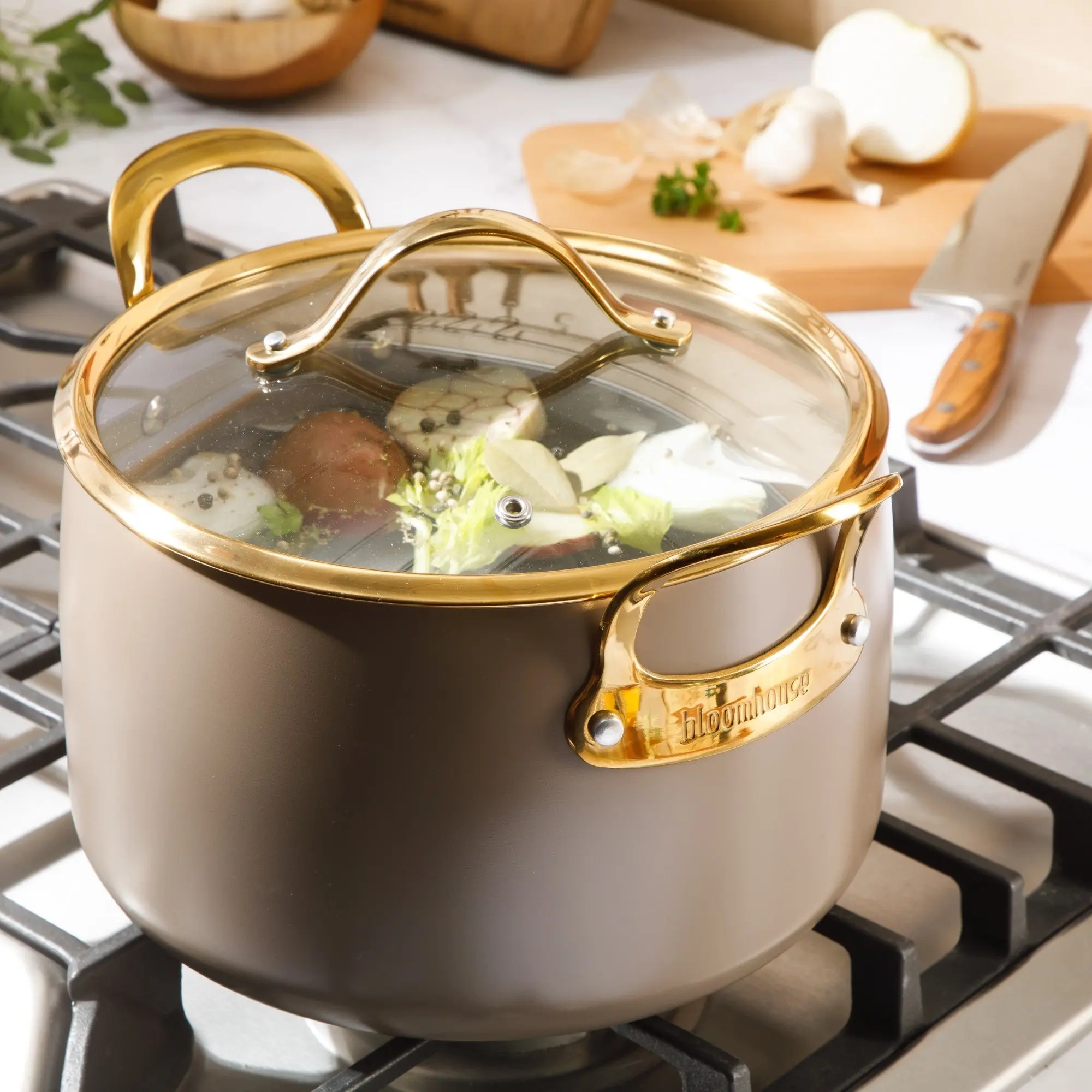 8 Quart Stock Pot with Lid - PFAS-Free Ceramic Nonstick Aluminum - Cappuccino Cream with Gold Handles