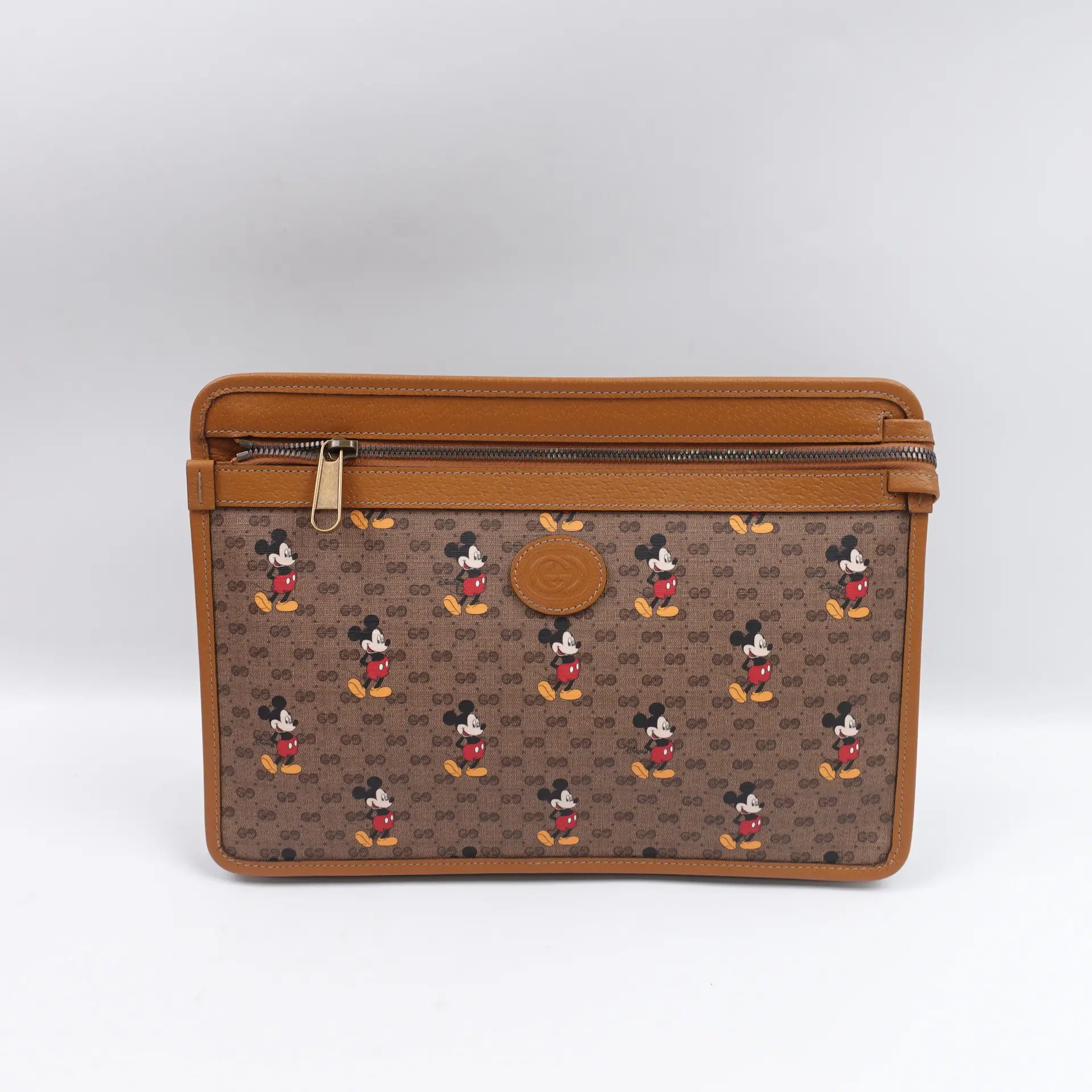 Pre-owned GUCCI Coated Canvas Clutches & Wristlets Disney GG Clutch T10420640