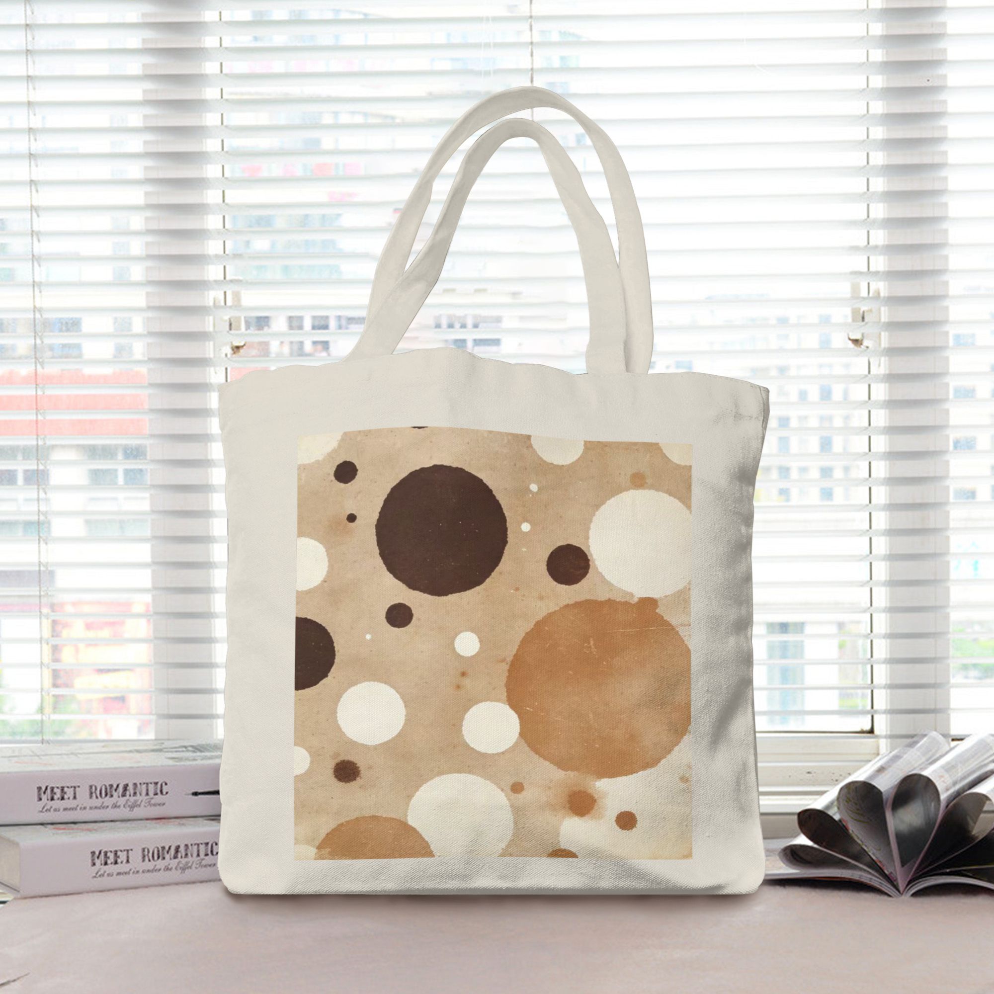 Reusable eco-friendly sturdy durable canvas bag, suitable for shopping, workouts, travel, camping, and everyday outings