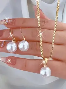 3pcs Women'S Fashionable Jewelry Set | Simple Japan and South Korea Style Round Bead Earrings, Necklace and Pendant Set with Imitation Pearl and Copper | Ideal for Daily, Vacation, and Beach Occasions
