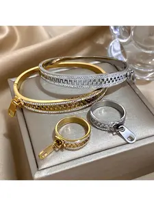 Can anyone relate? This high-quality zipper bracelet is crafted from 316 stainless steel, featuring waterproof and rust-proof properties.