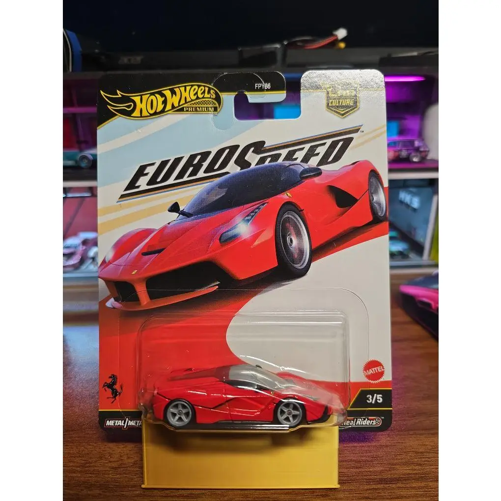 Hot Wheels LaFerrari EuroSpeed Model FF706 Metallic Red Diecast Car 3/5 Series Collectible Toy