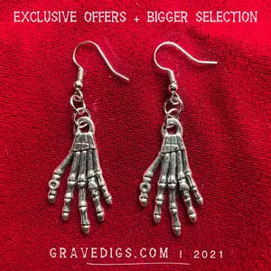 Skeleton Hand Earrings 2 | Gothic Horror Fantasy Halloween