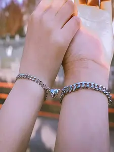 2 Pcs Fashion Simple Metal Chain Heart Magnetic Clasp Couple Bracelets, Best Friend Jewelry, Stylish and Minimalist Design