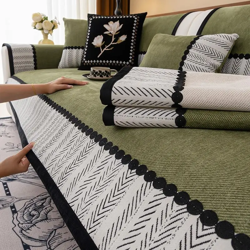 Thick Chenille Fabric Sofa Cover, Non-Slip Single Piece, Plaid Design, Pet Friendly, Easy Clean, Suitable for Single Chair, Double Couch, L-Shaped, Sofa Slipcover
