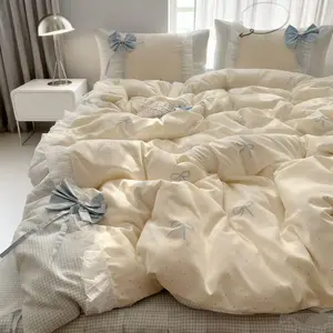 3-piece cute bowknot polka dot quilt cover set 1pc duvet cover + 2pc pillowcases(without comforter and pillow insert), 100% polyester fabric, suitable for Single, Twin, Double, and Queen sizes, suitable for all seasons, machine washable