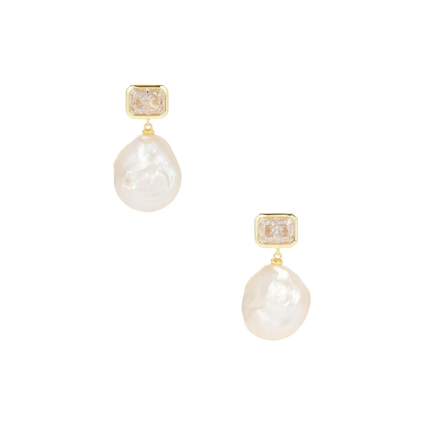 SHASHI Emerald Baguette Cleo Earring in Gold & Pearl